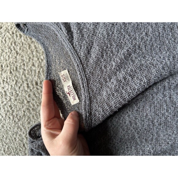 Hollister Women’s Oversized Crop Top Knit For Layering Sz XS/S Gray - Picture 3 of 4